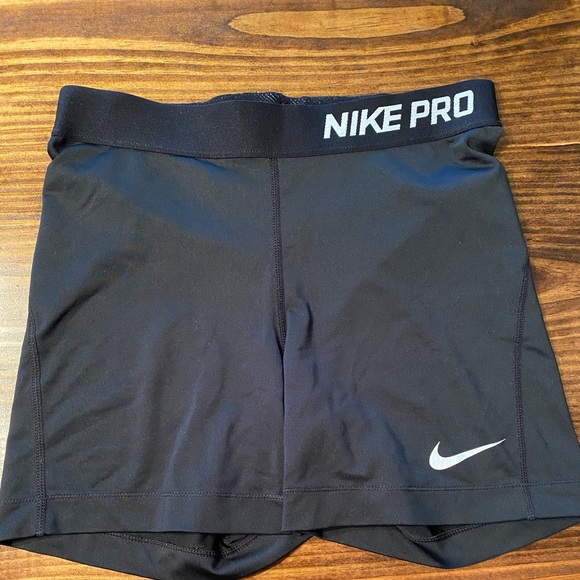 Nike pro shorts - Picture 1 of 2